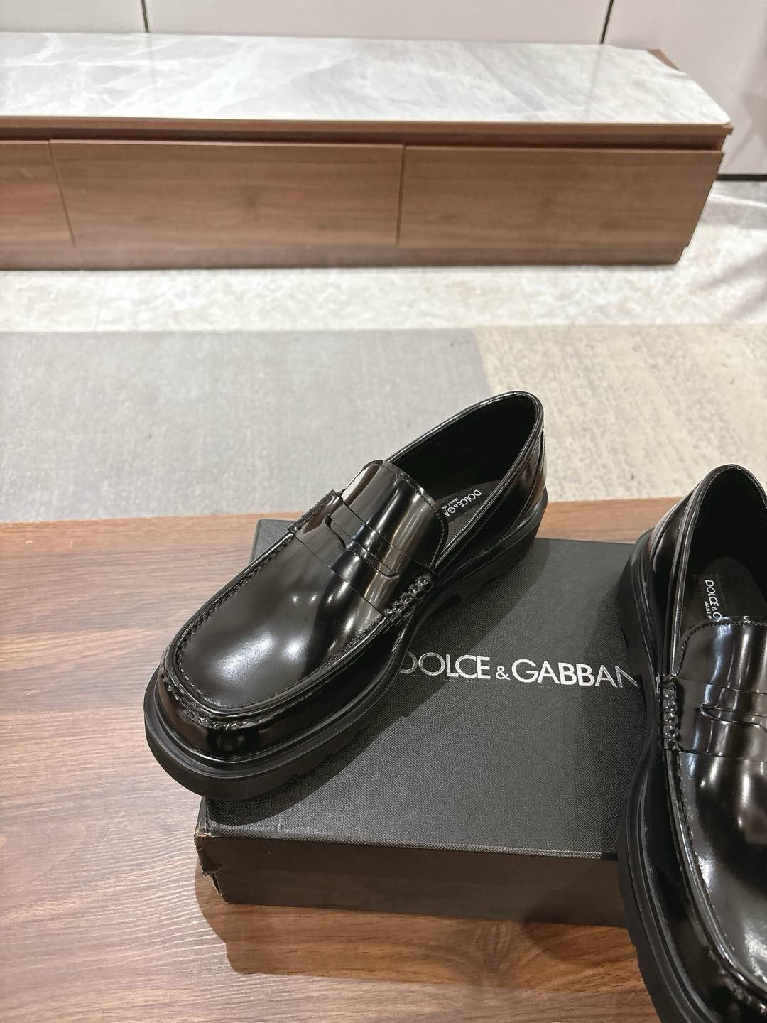 Black Shoes