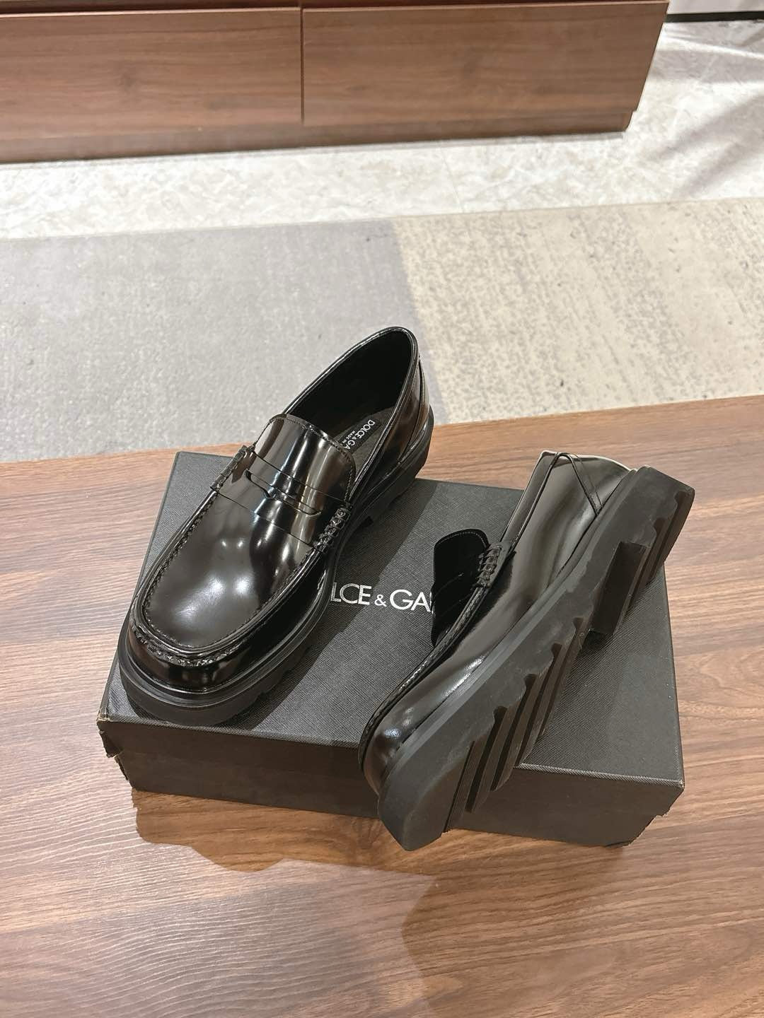 Black Shoes