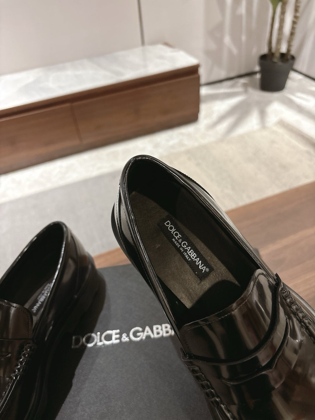 Black Shoes