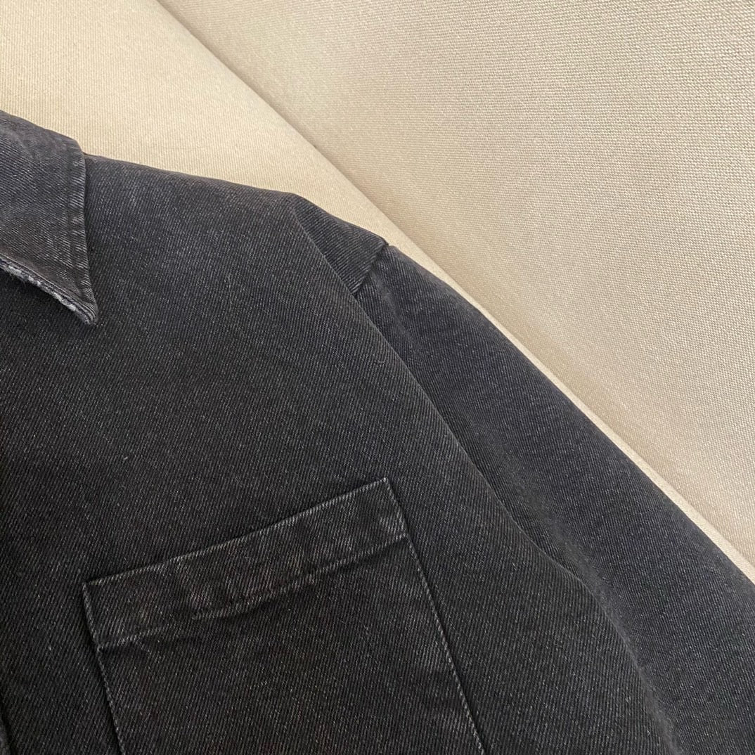 Black Jacket