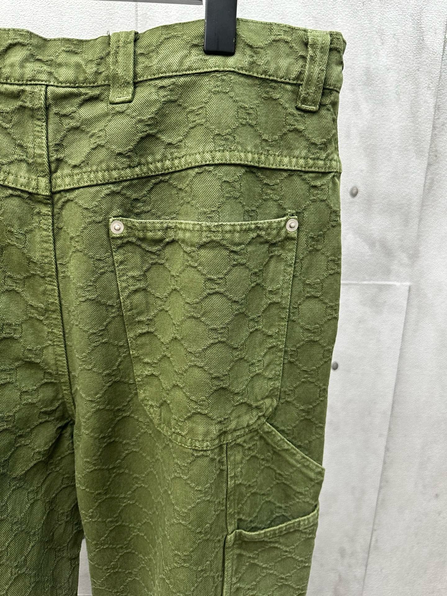 Green Pant