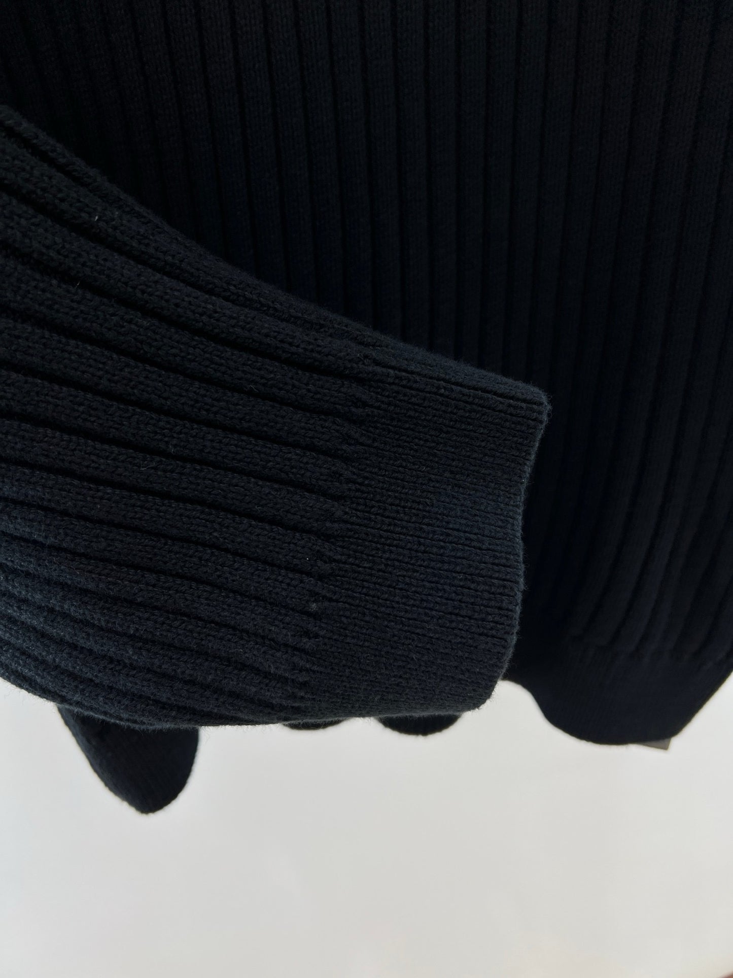 Black Sweatshirt