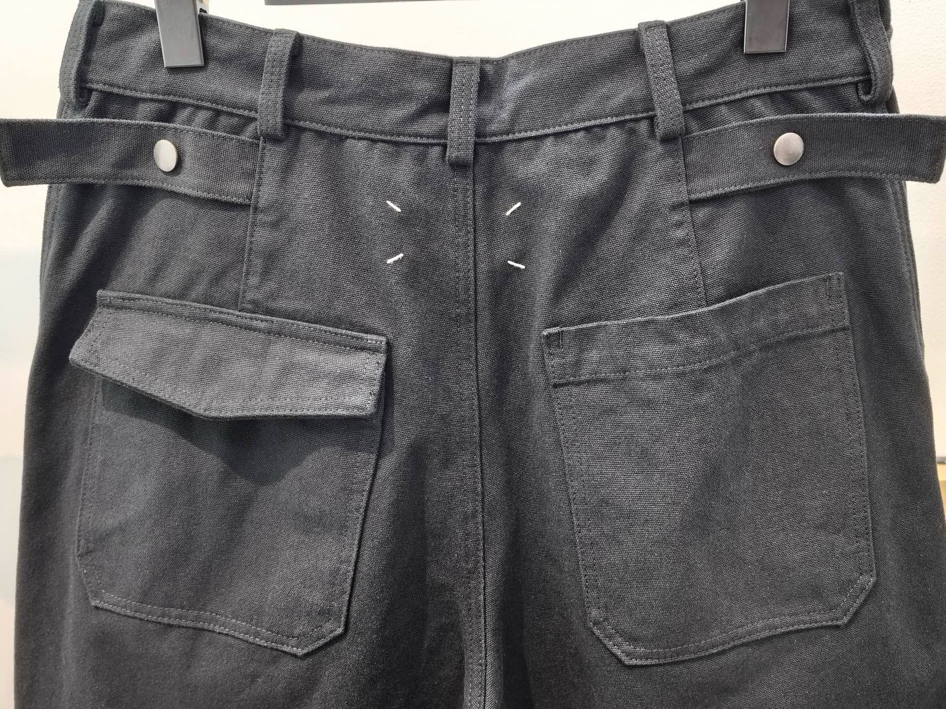 Black Short