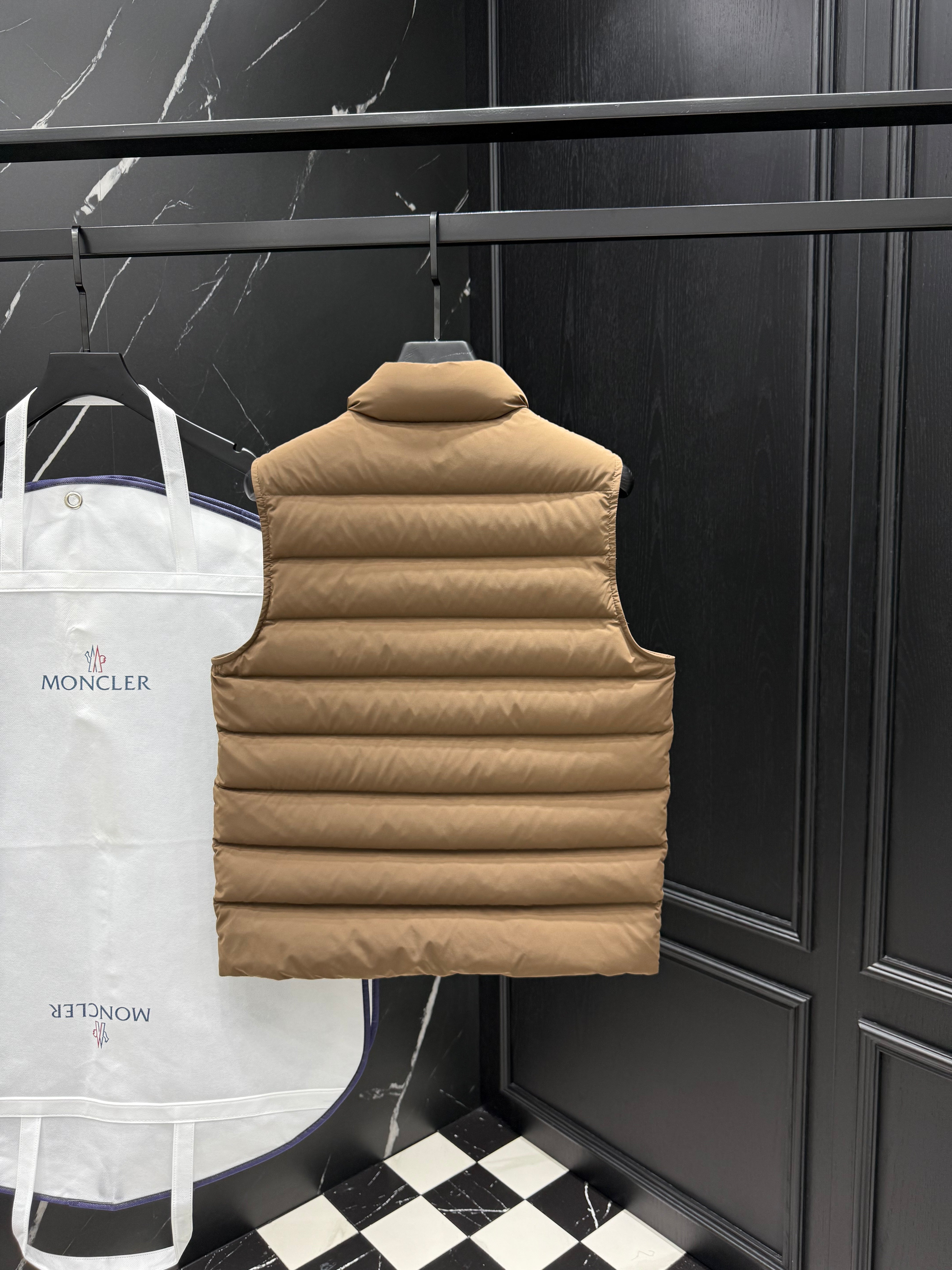 Black and Grey yellow Vest