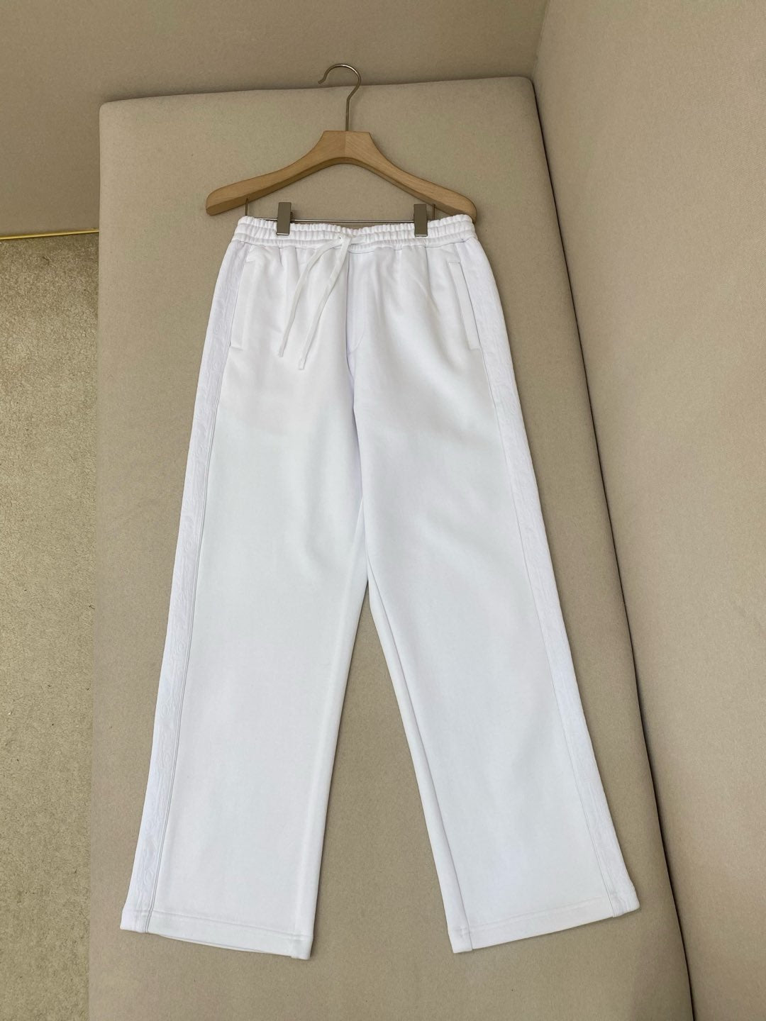 White Pant