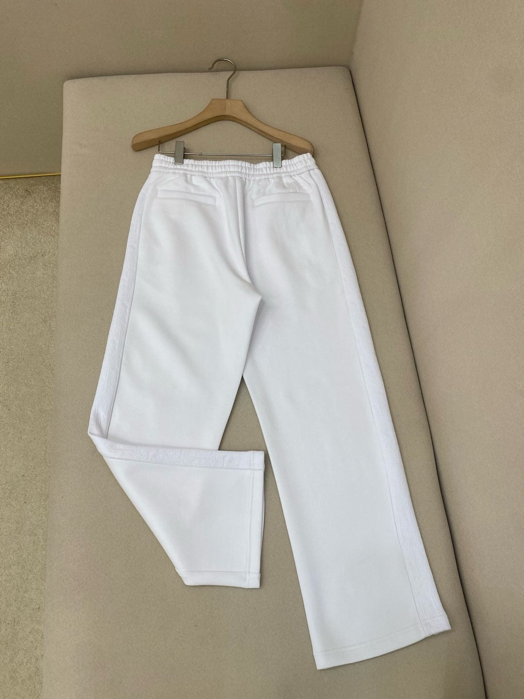 White Pant
