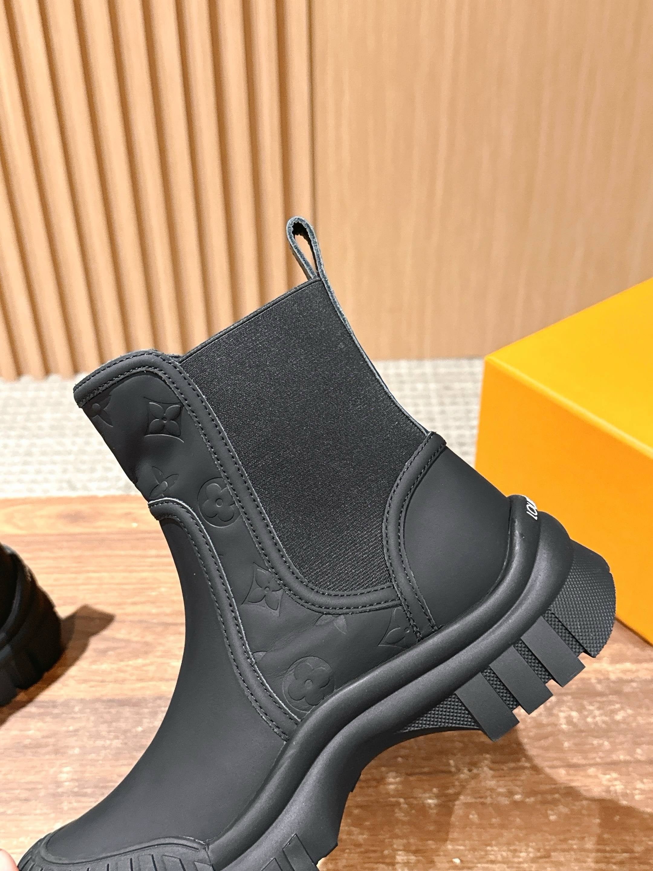 Black and White  Shoes