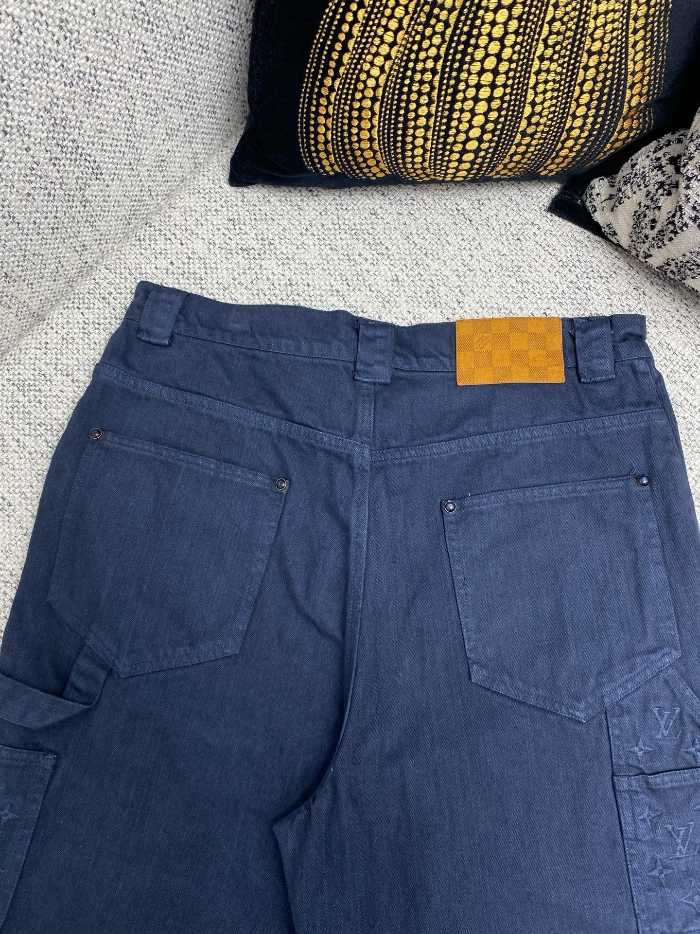 Dark Blue and Beige Pant