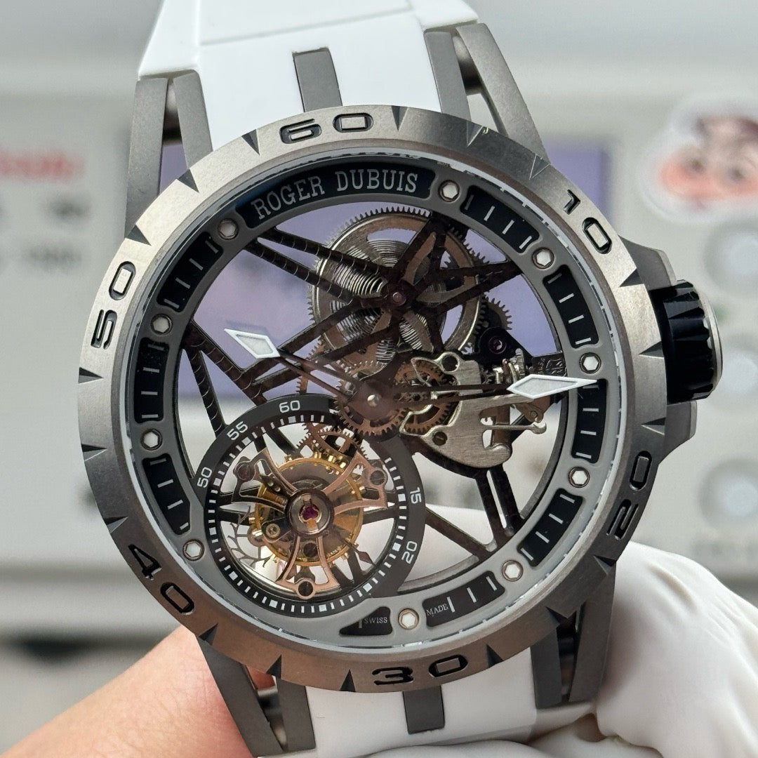 Black and White Watch