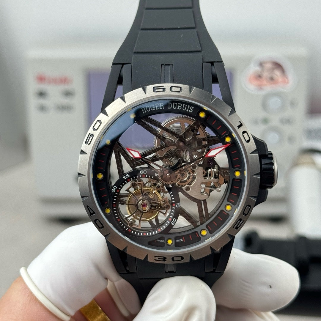 Black and White Watch