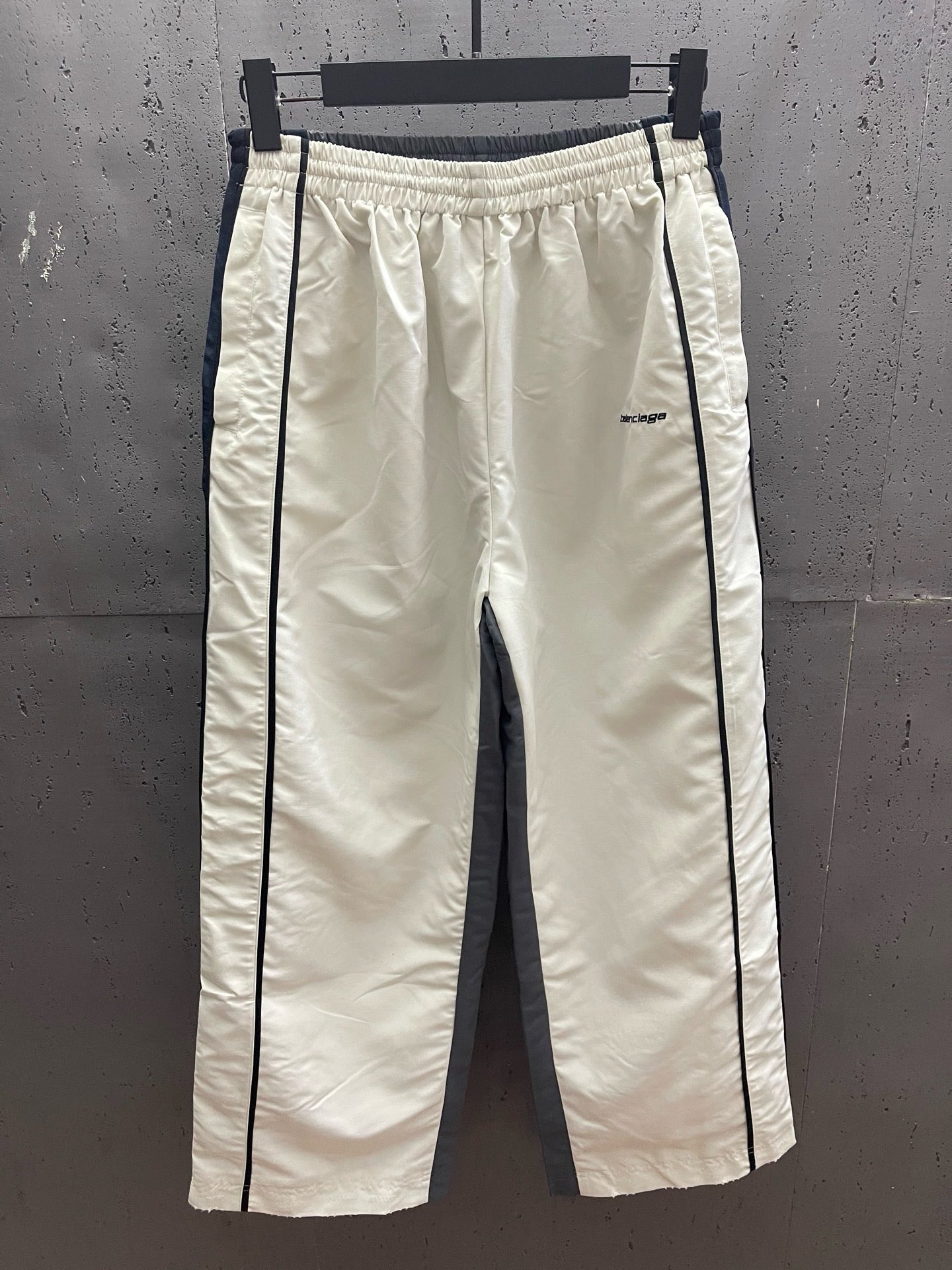 White and Black Pant