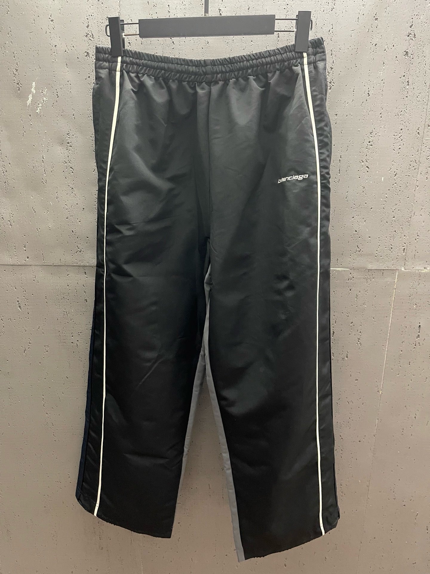 White and Black Pant