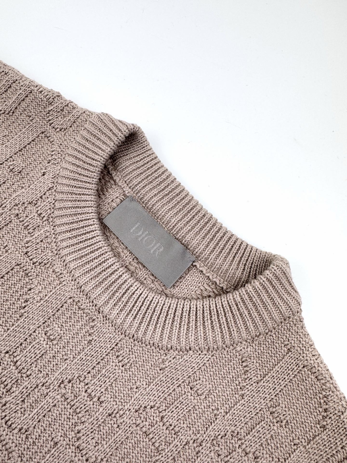 Black and Apricot Jersey