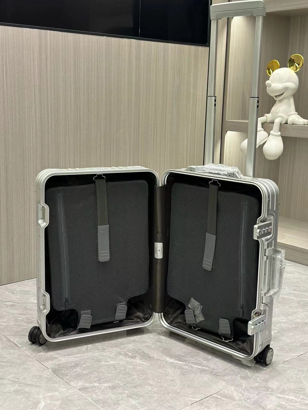 Multi-Colors Suitcase