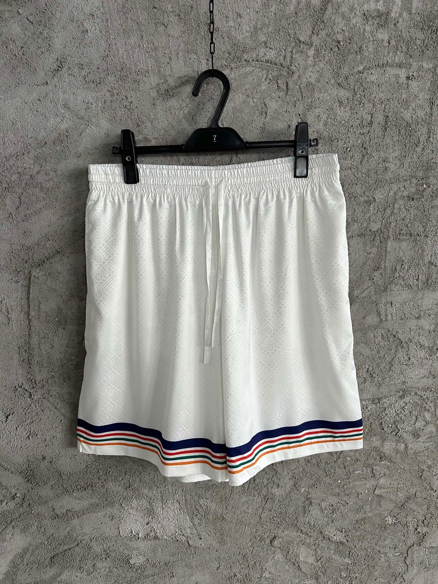 Multi-color Short