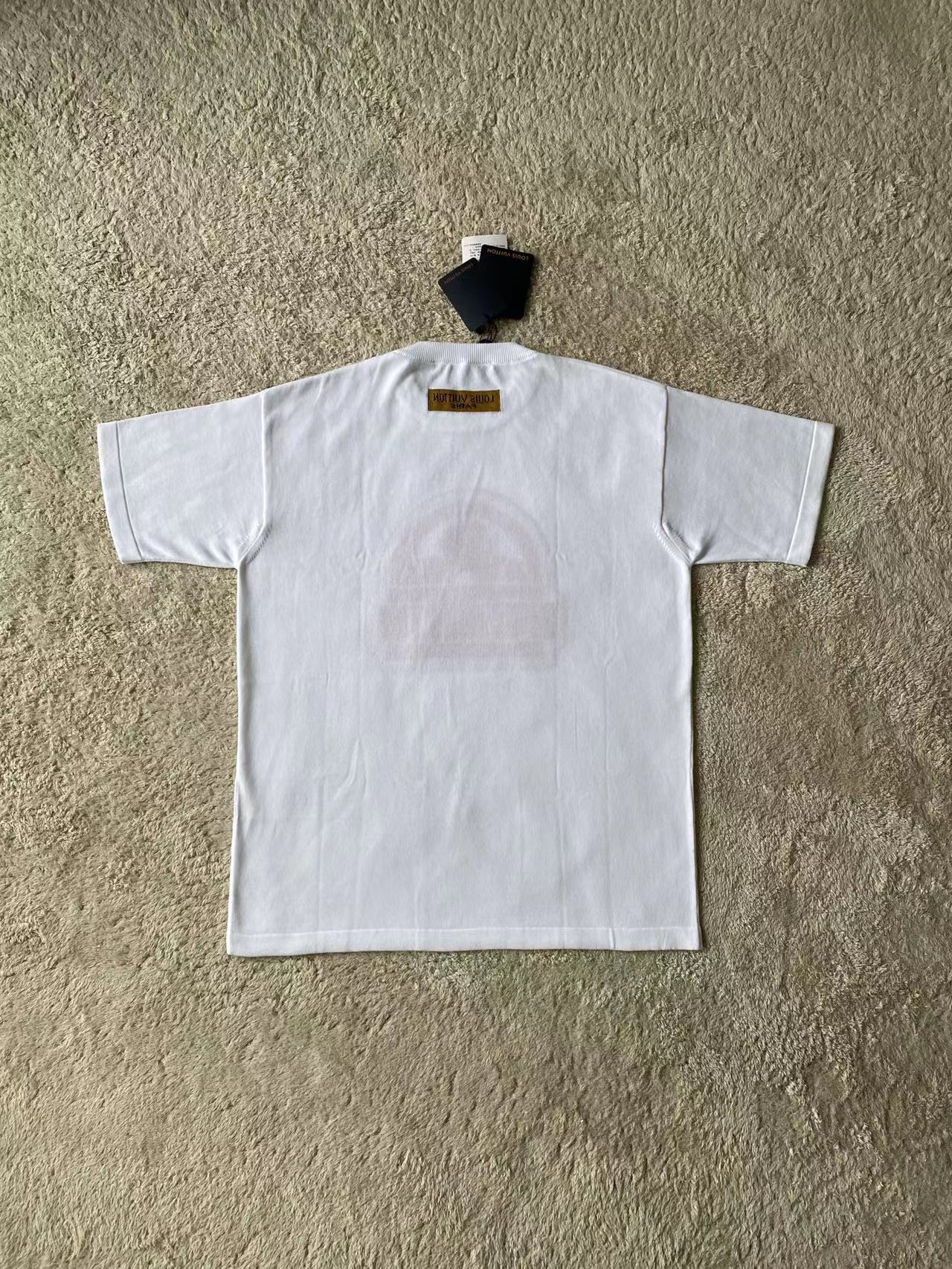 White T-shirt - Size XS