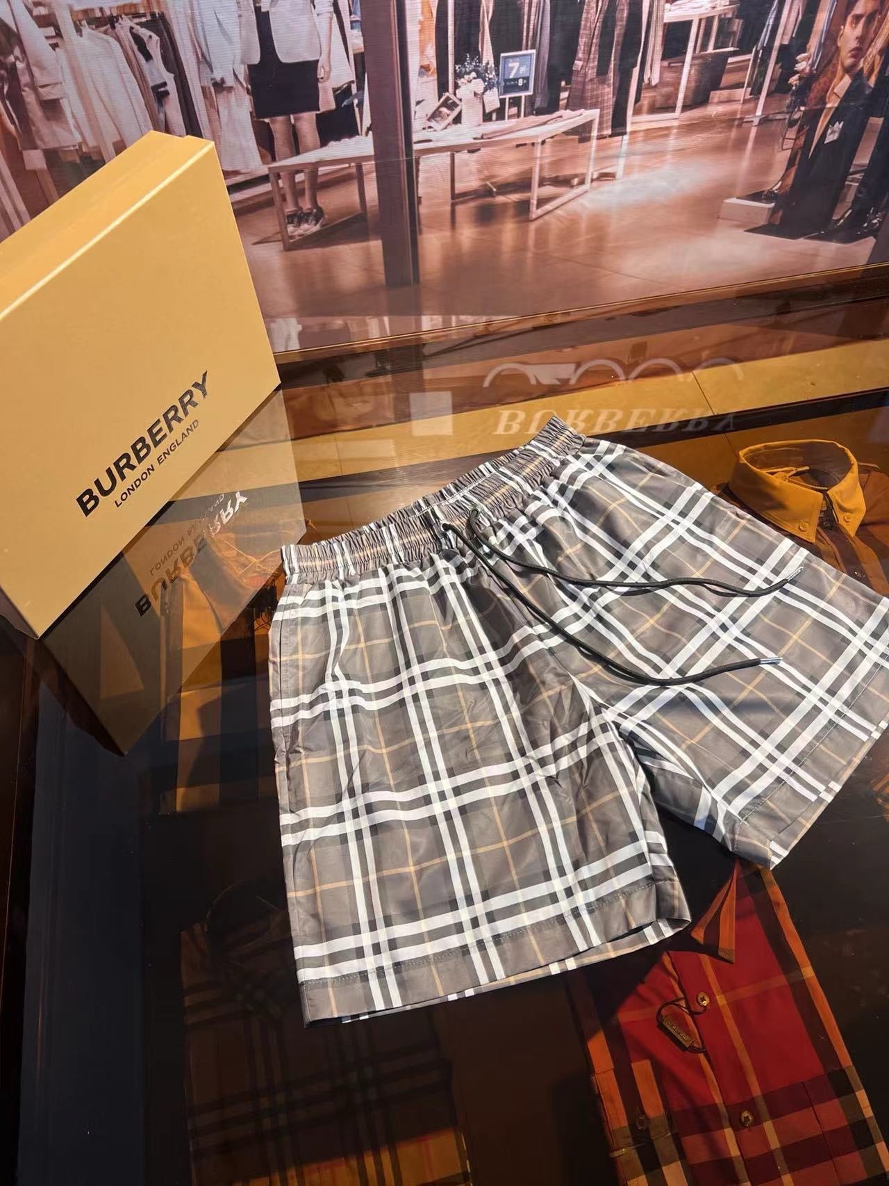 Multi-Colors Short
