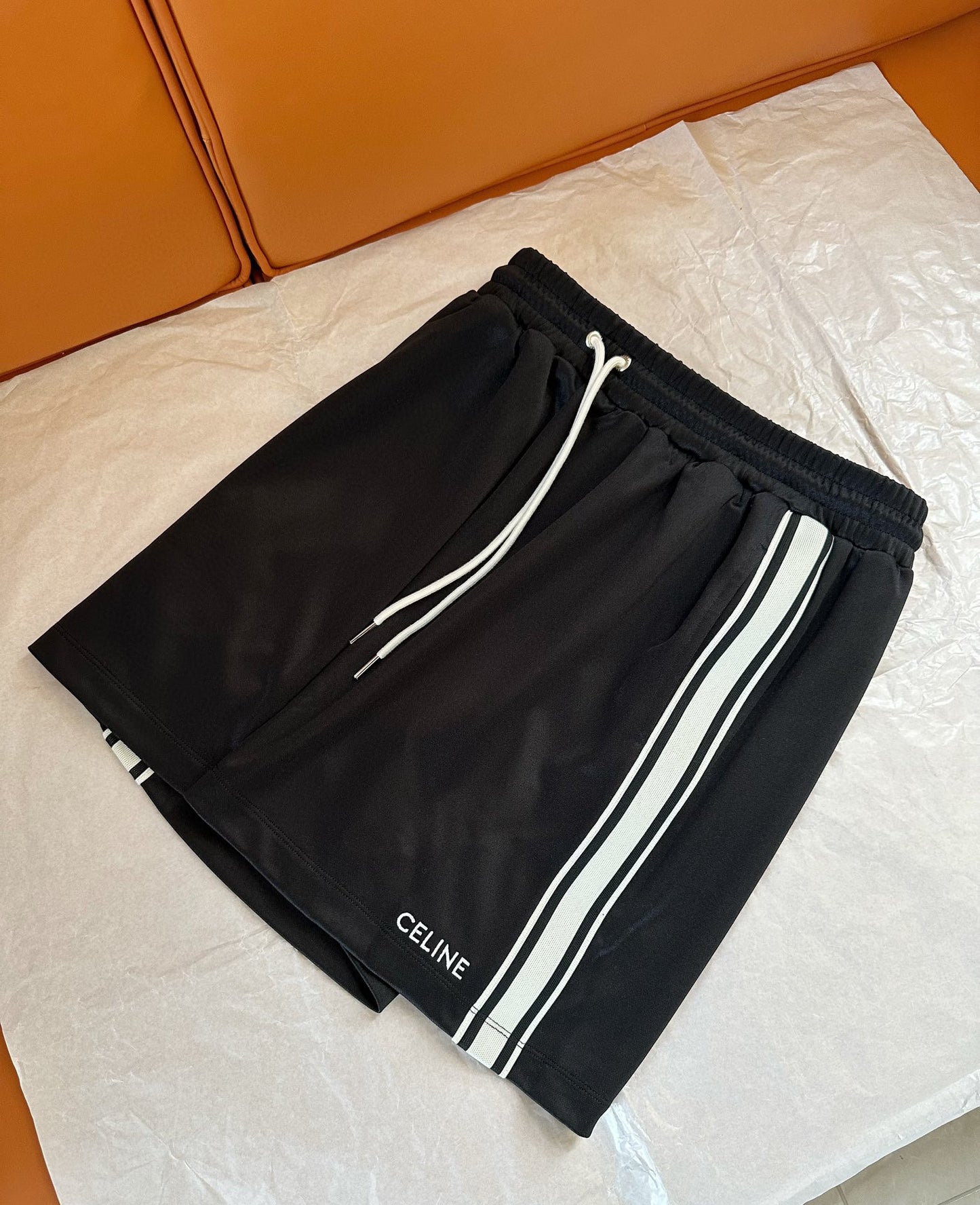 Black White Short