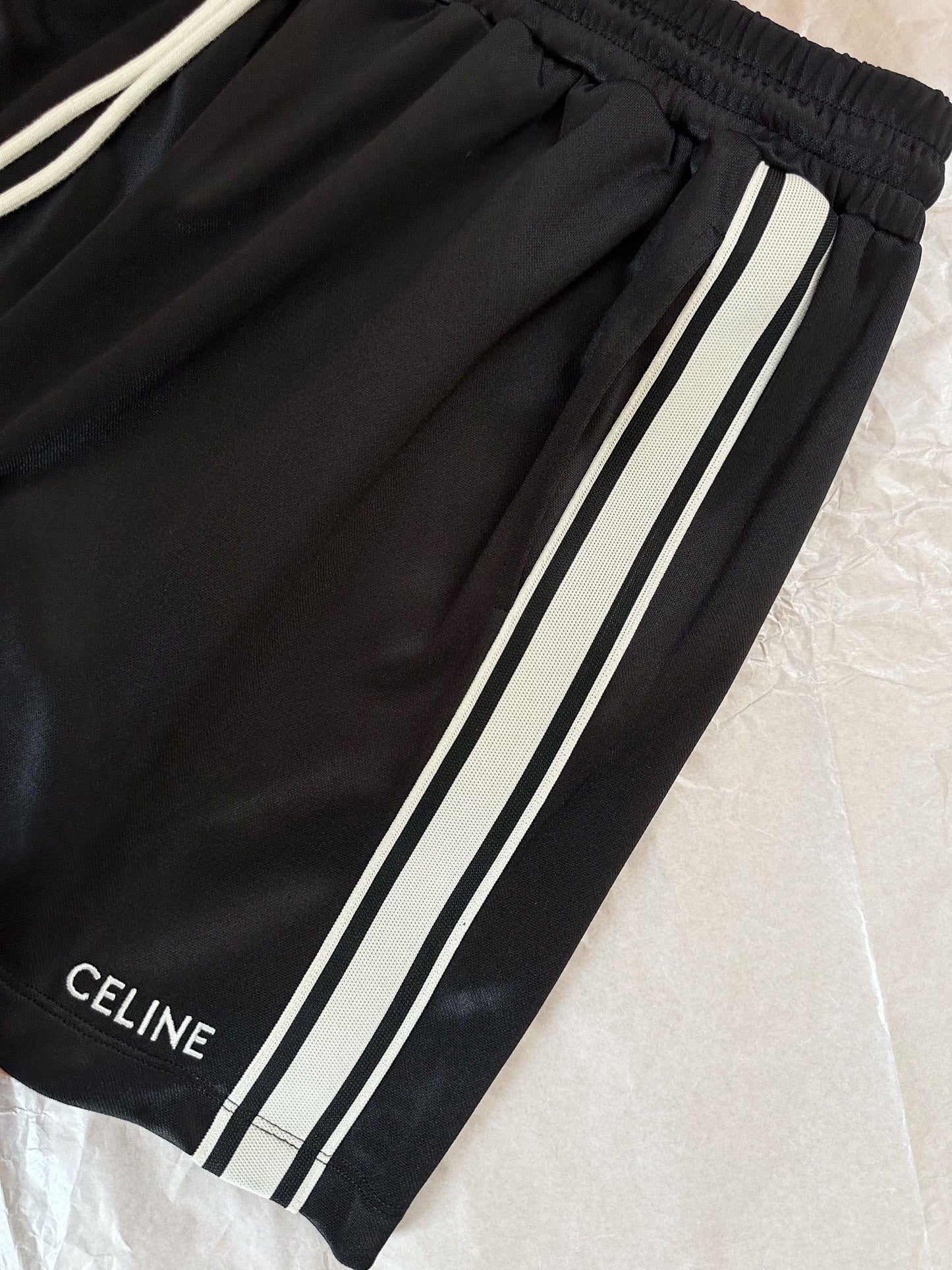 Black White Short