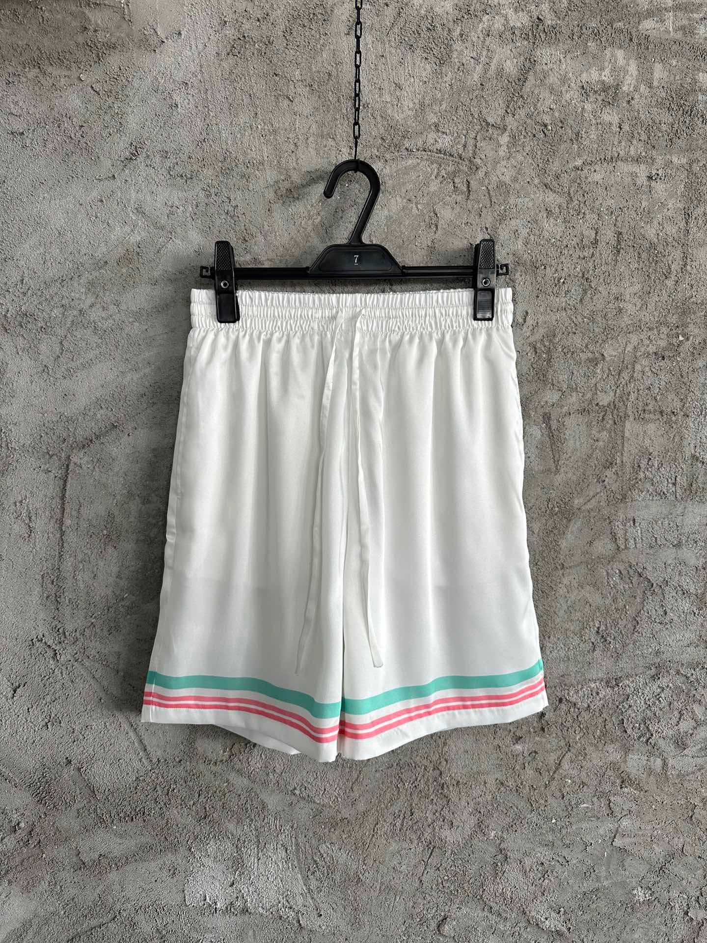 Multi-color Short