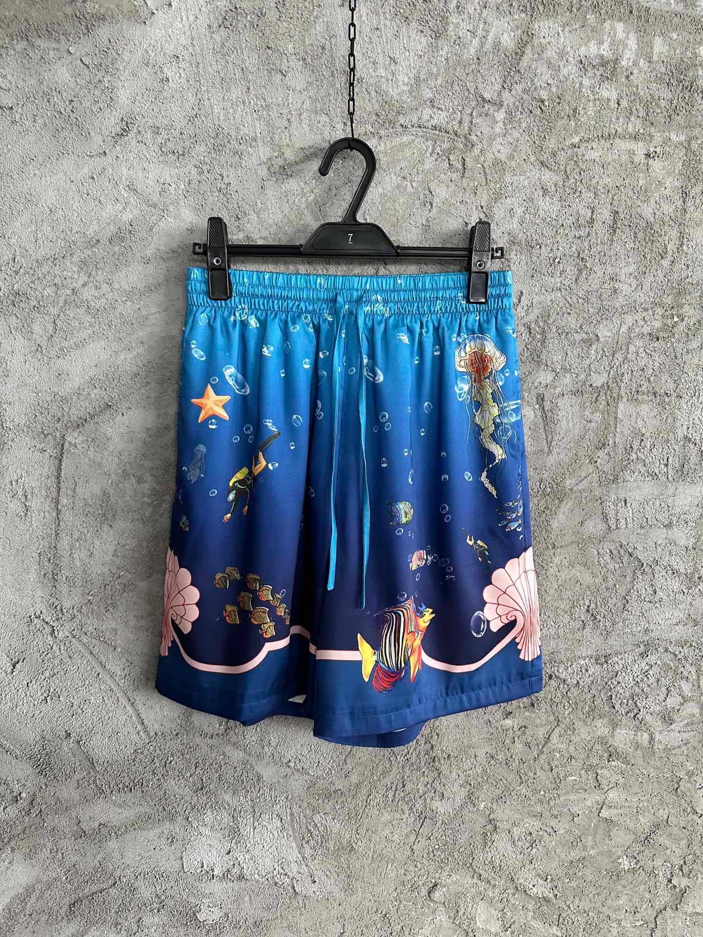 Multi-color Short