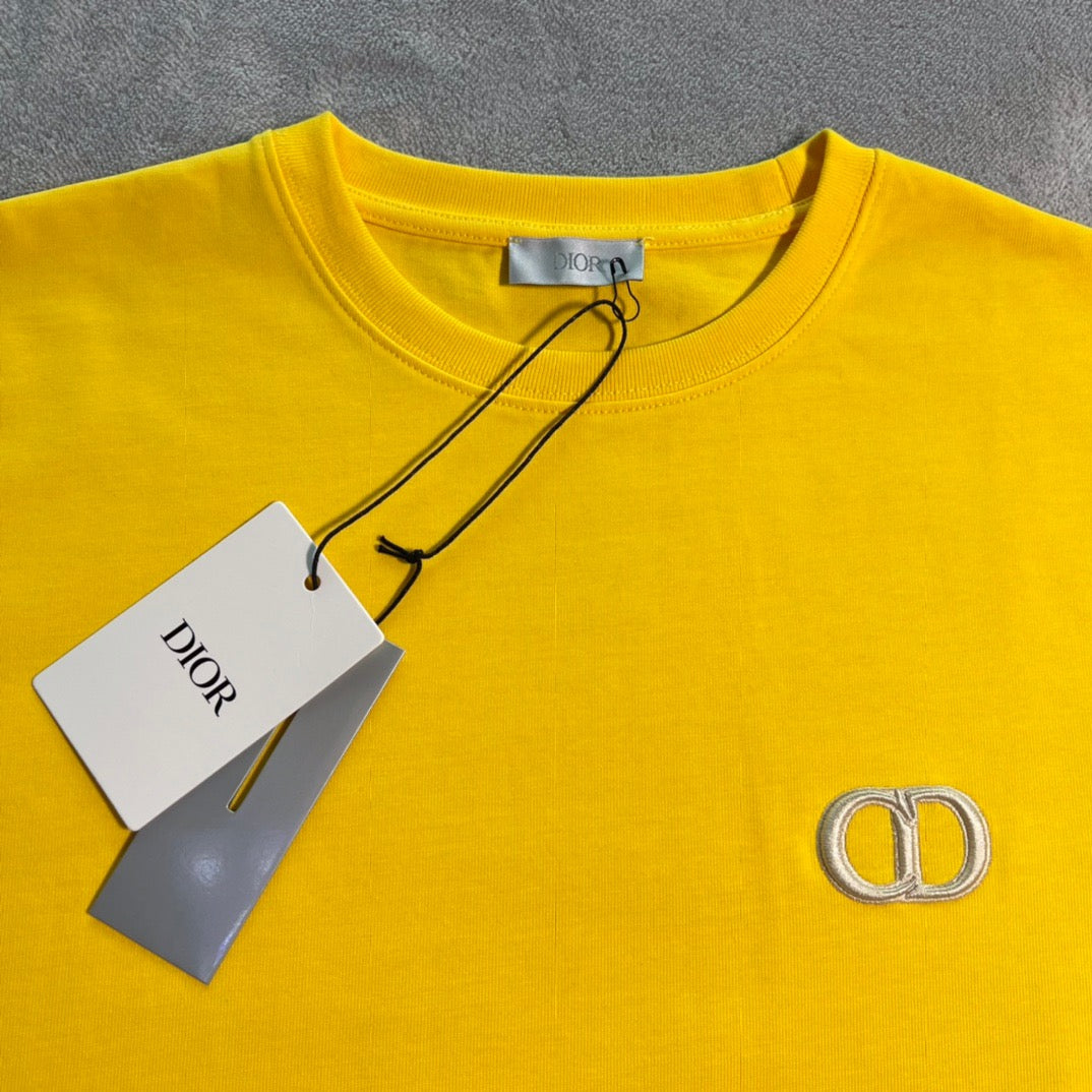 Black, Yellow T-Shirt - Size M