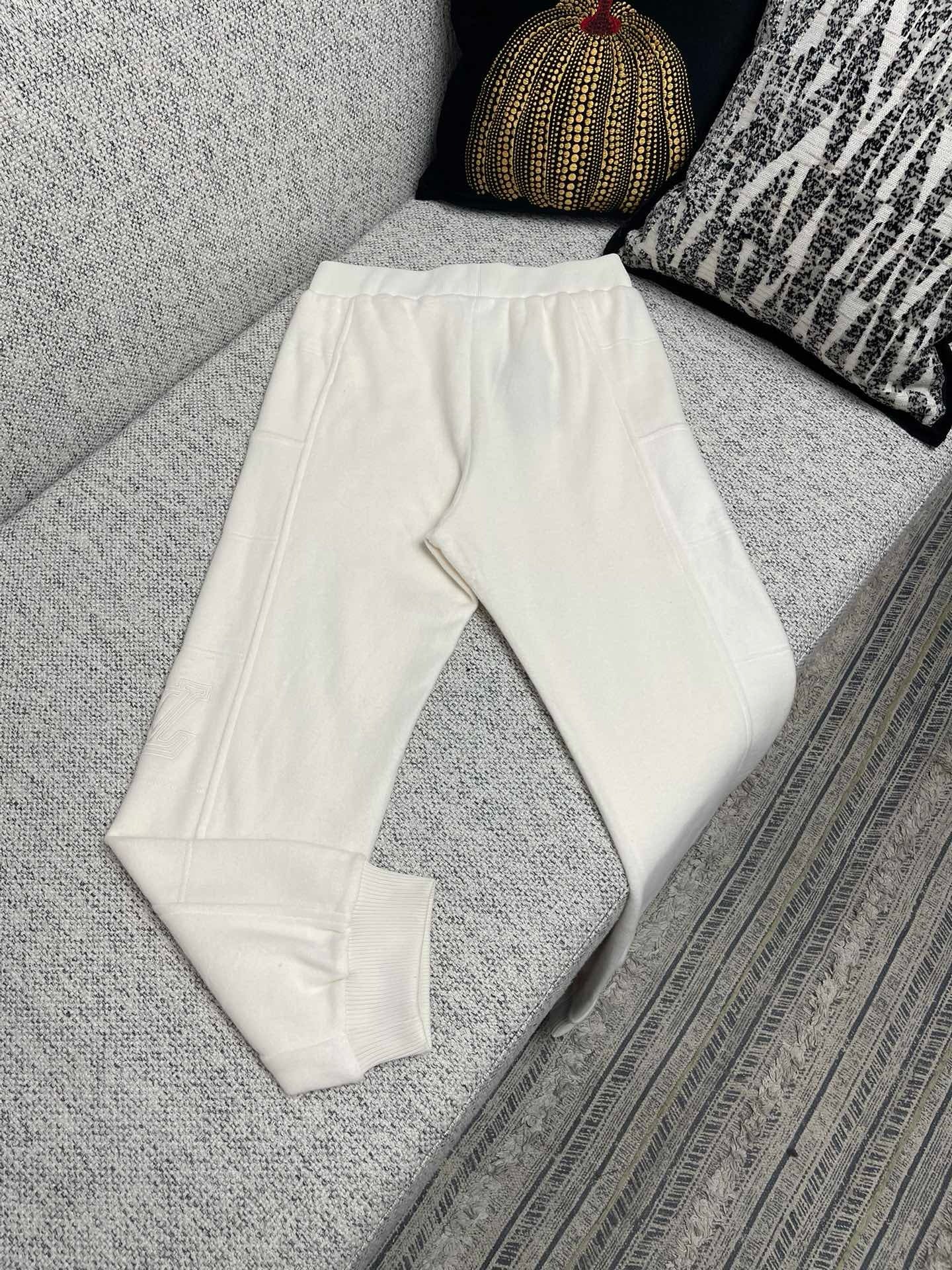 White and Green Pant