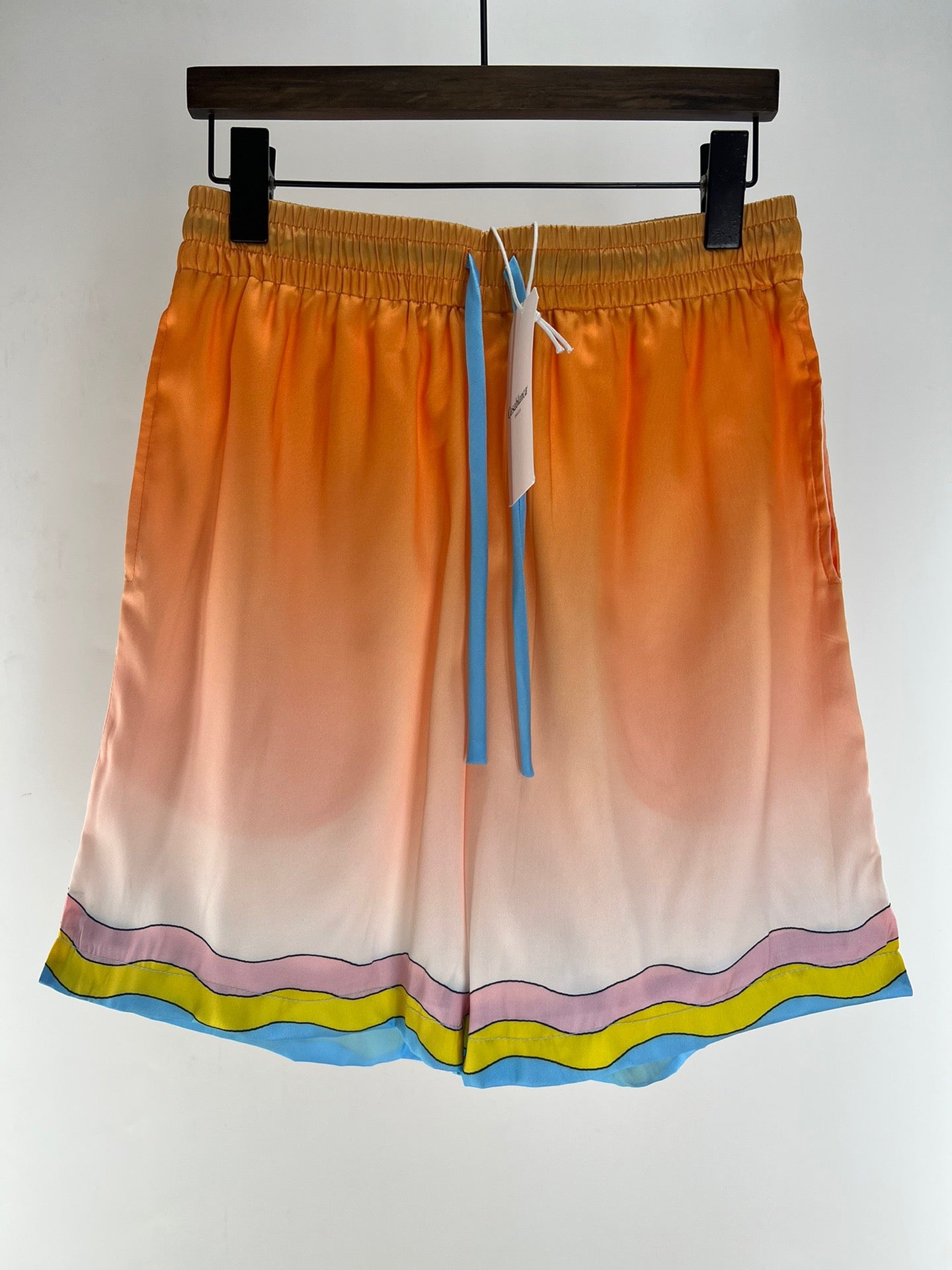 Multi-color Short