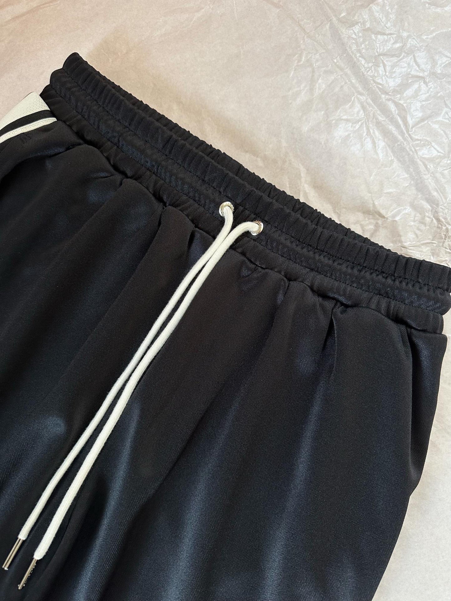 Black White Short
