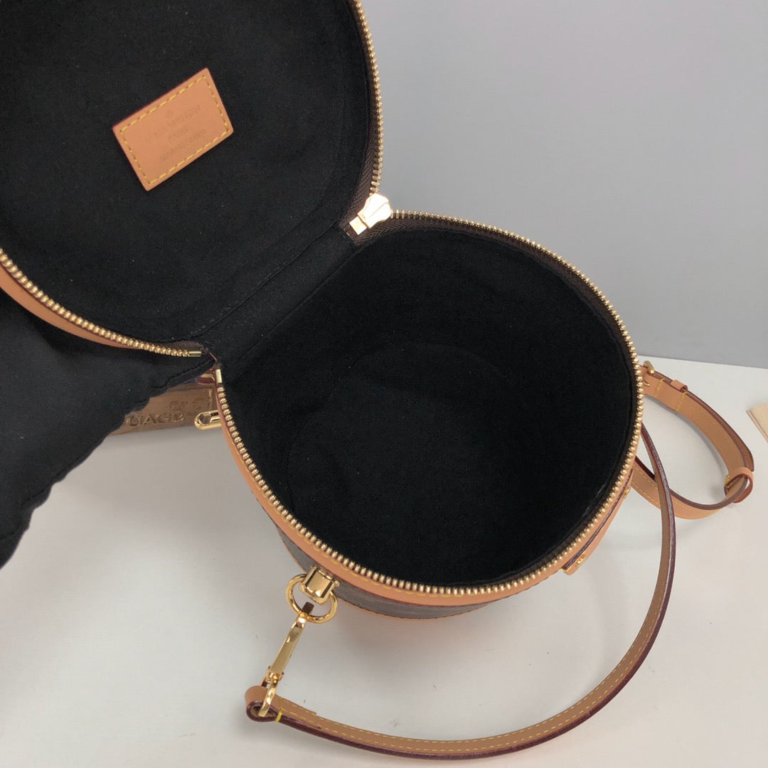 Bolsas negras y marrones