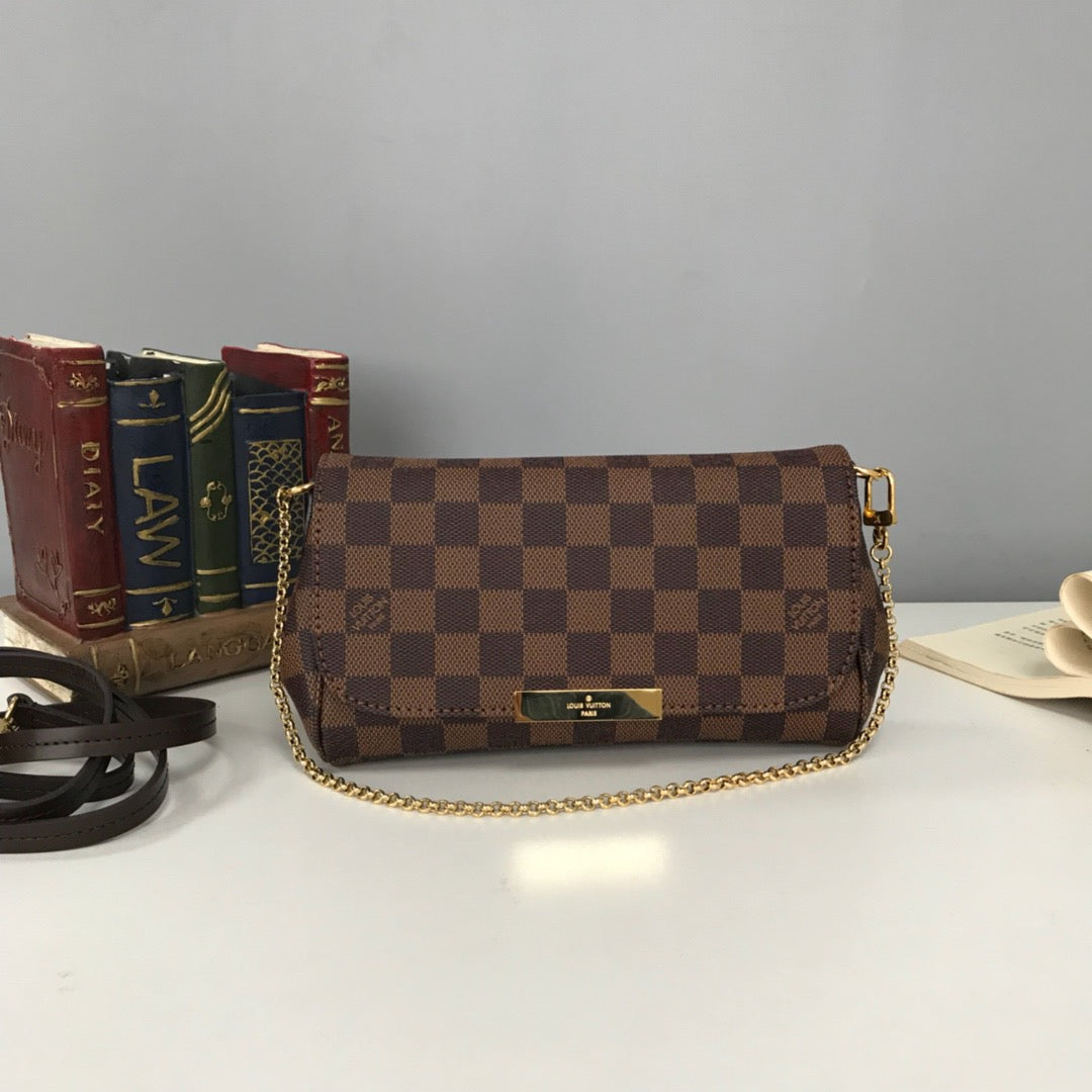 Wheat, Brown and Black Bags