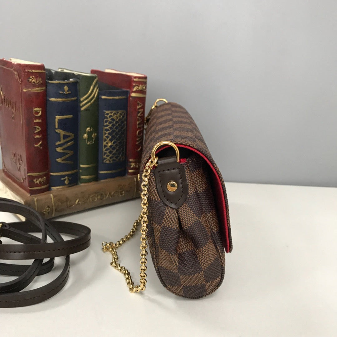 Wheat, Brown and Black Bags