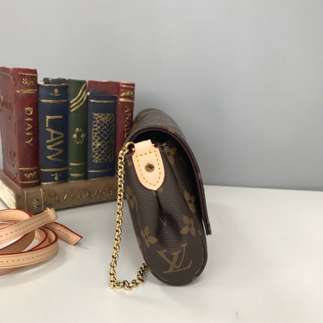 Wheat, Brown and Black Bags