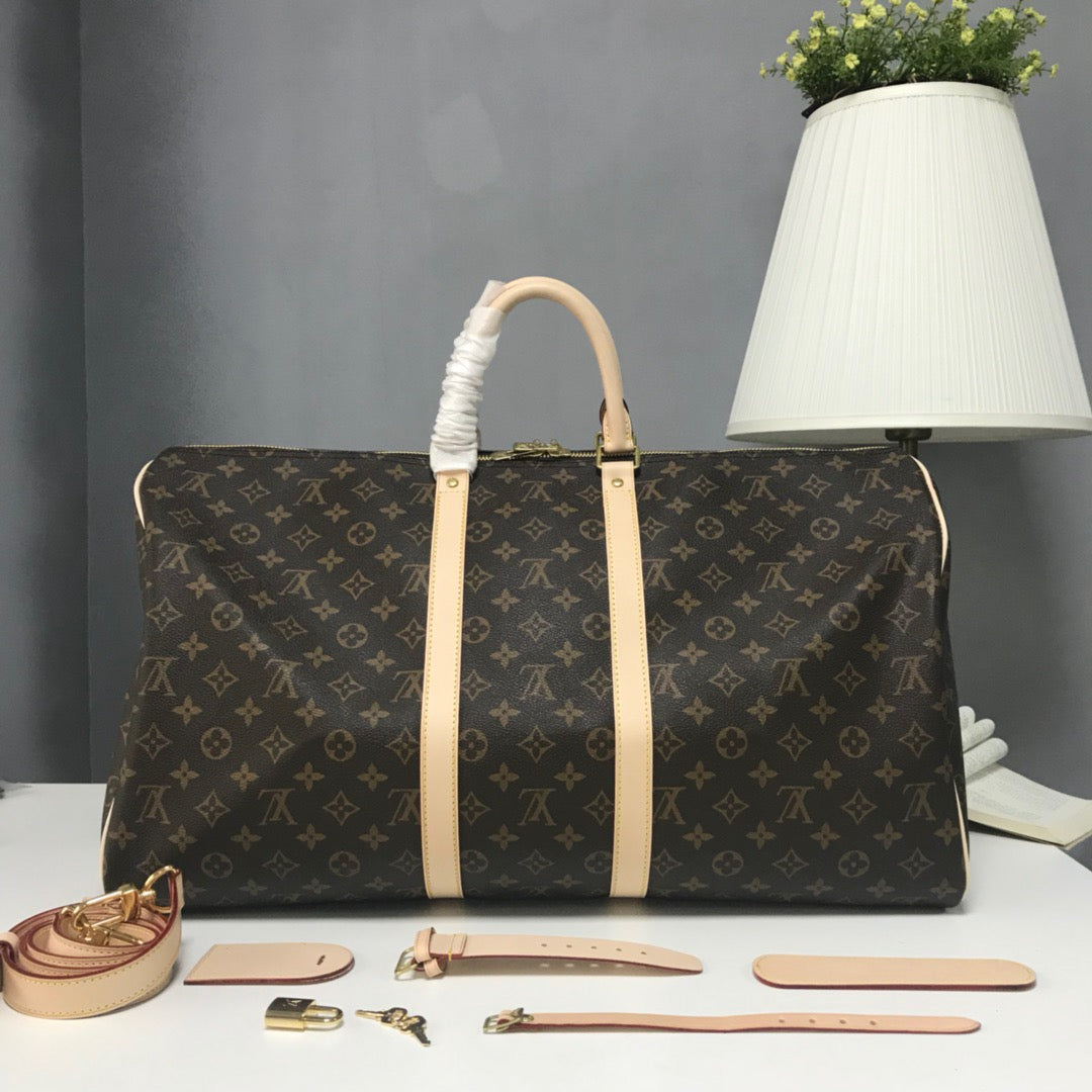 Bolsas grises y marrones