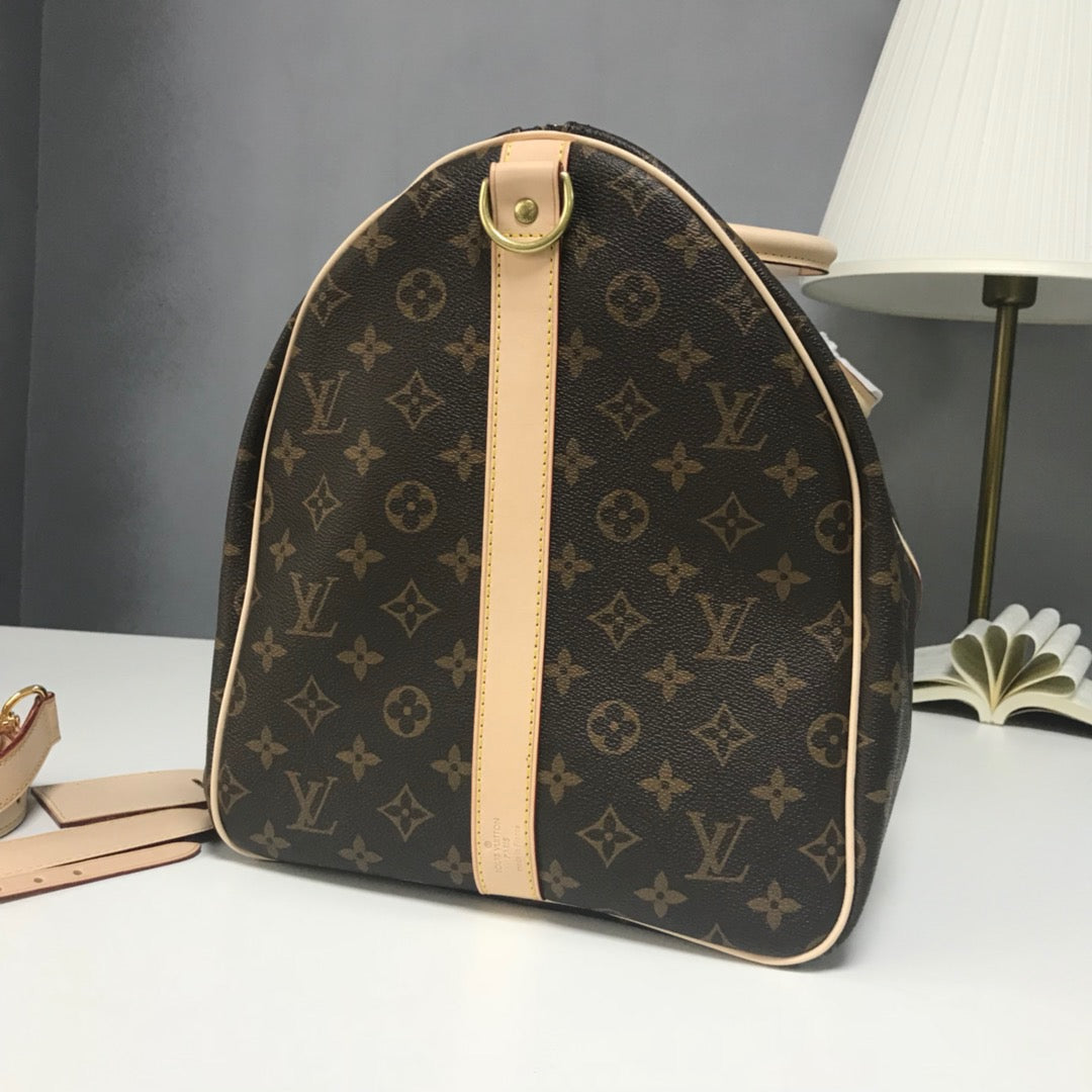 Bolsas grises y marrones