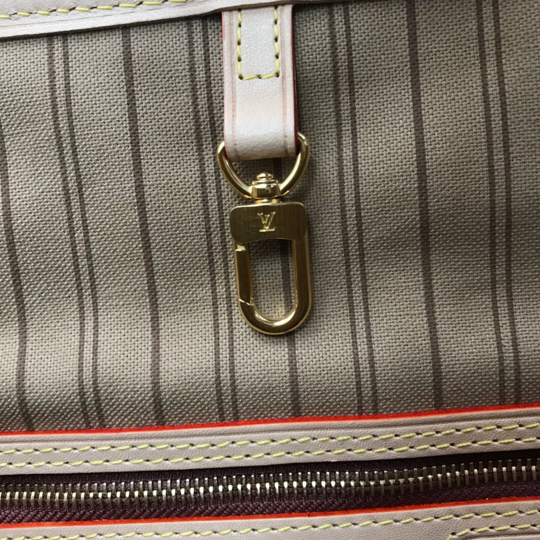 Off White, Olive, Black, Walnut, Coffee, Chocolate and  Brown Bags