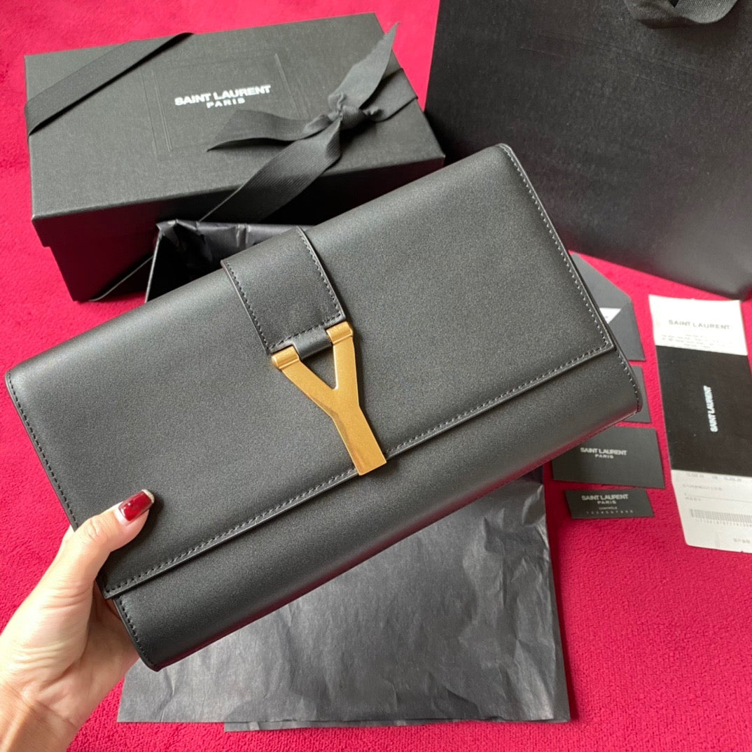 Bolsos negros claros