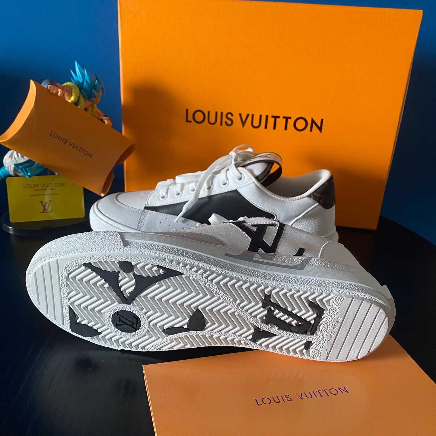 White Shoes low top