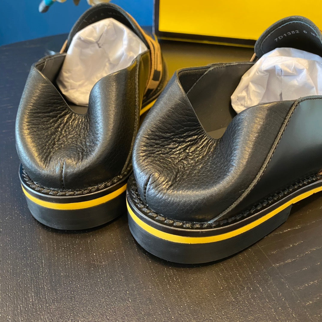 Zapatos negros