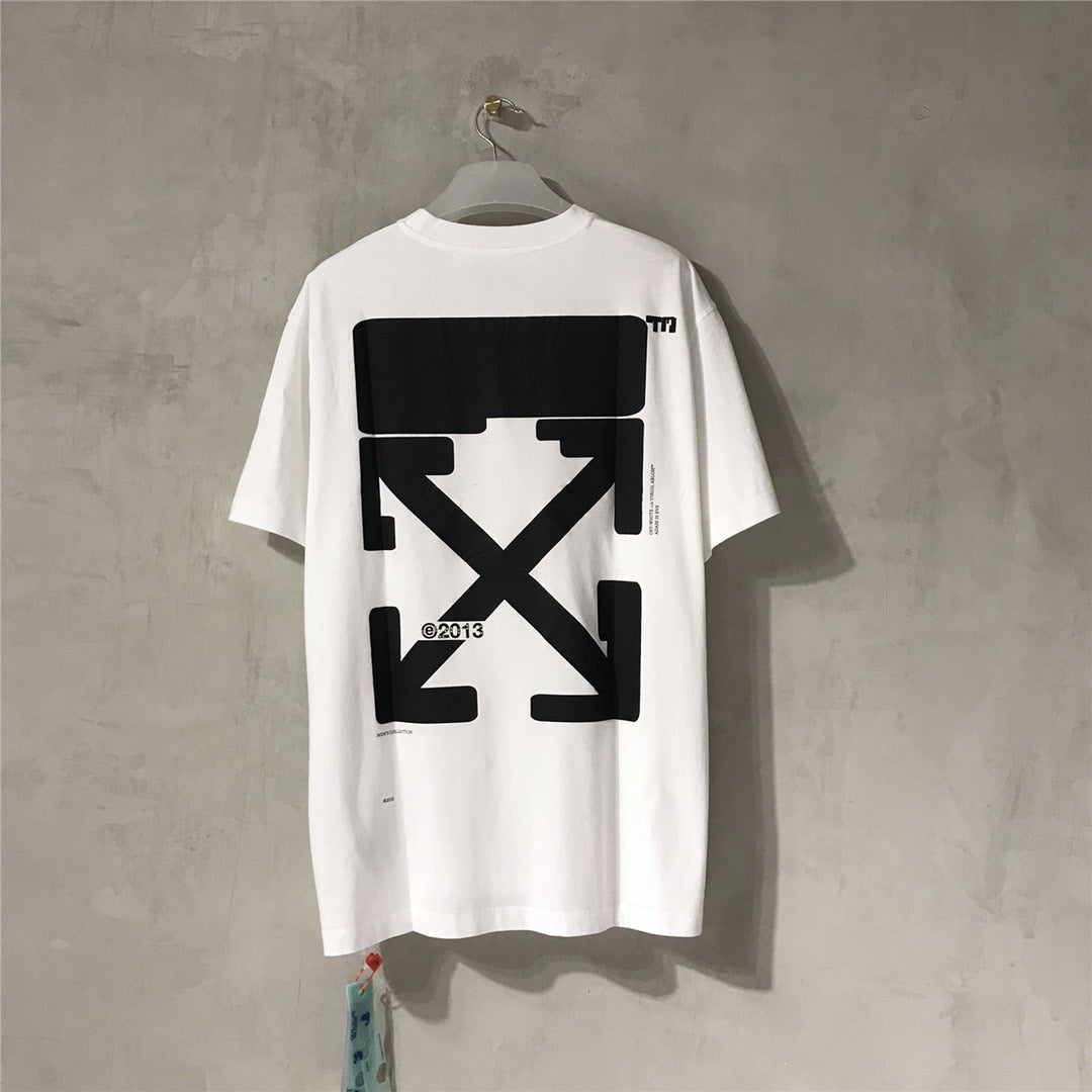 Sudaderas blancas y negras