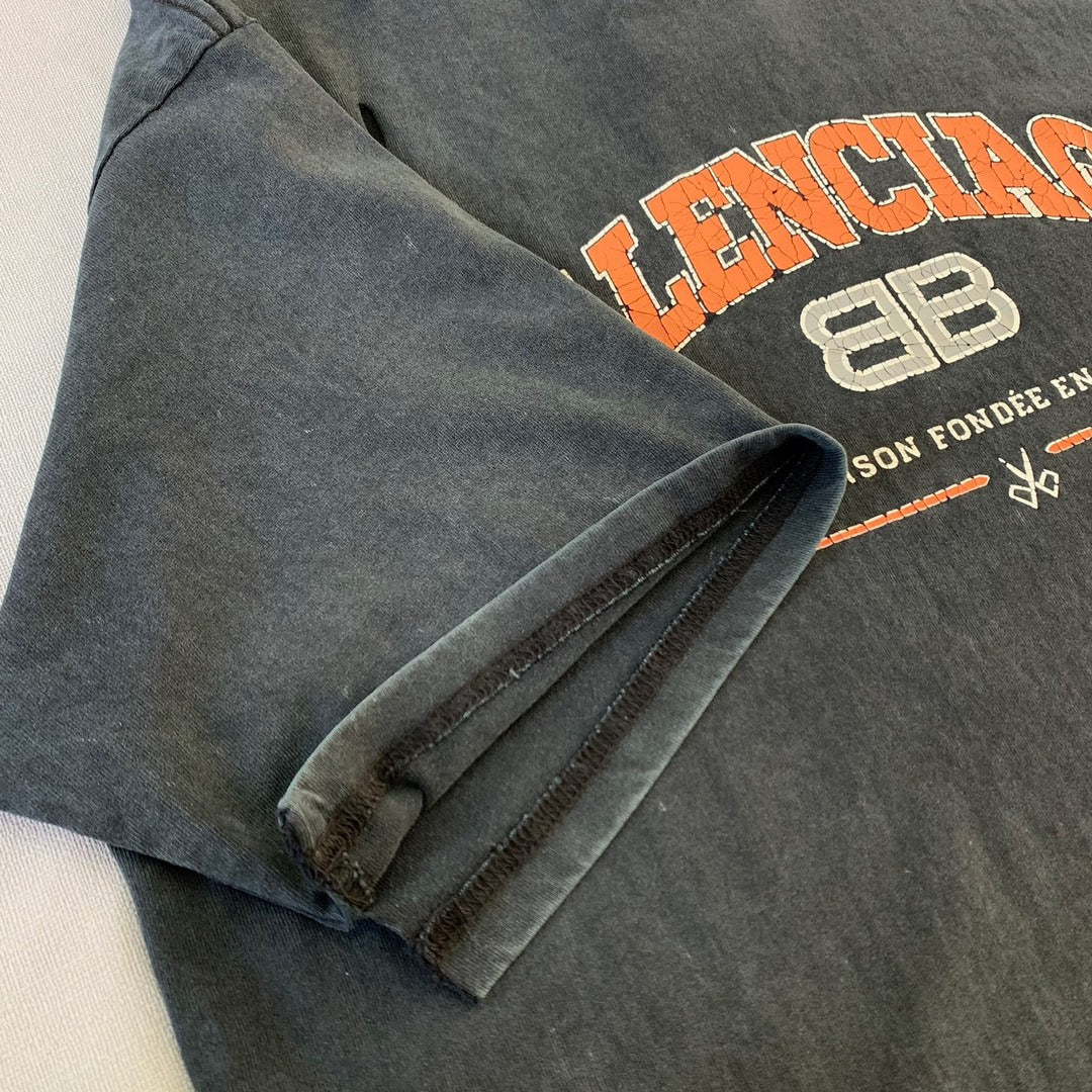 Schwarze T-Shirts