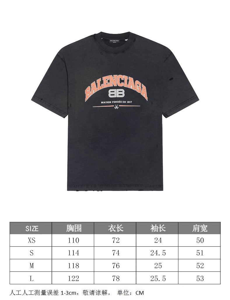 Schwarze T-Shirts