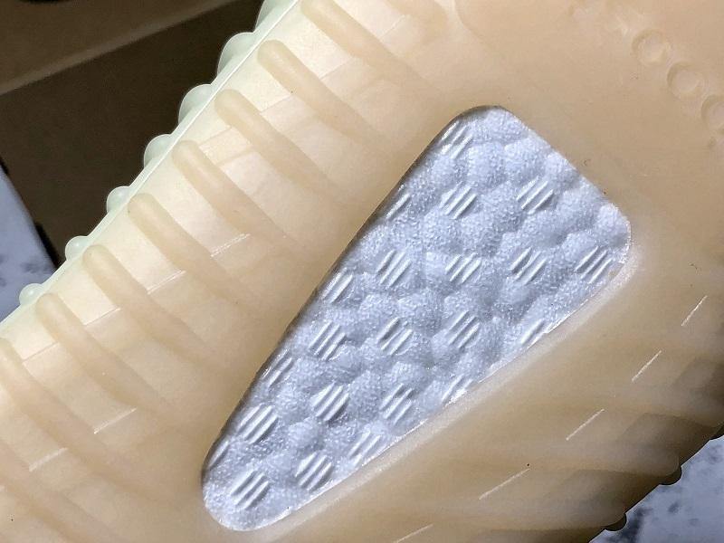 Adidas Yeezy Boost 350 V2 Lundmark - Topmodareps